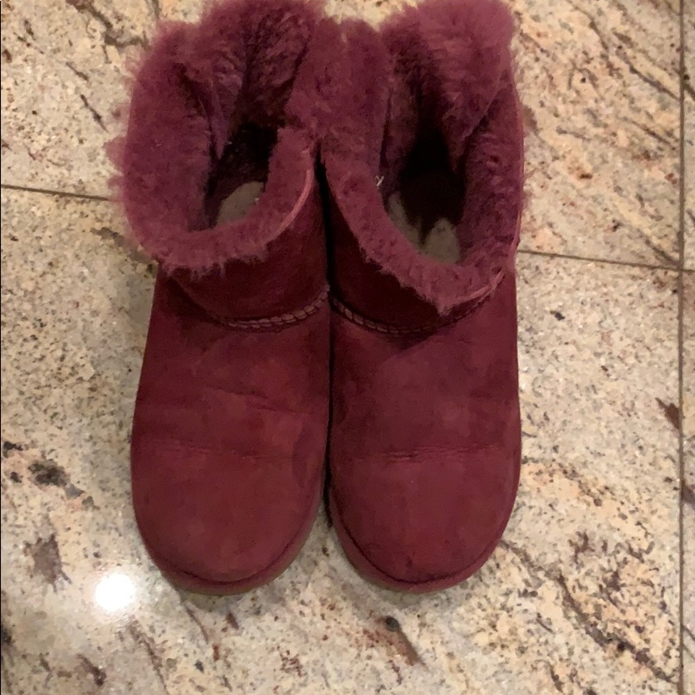 Girls uggs